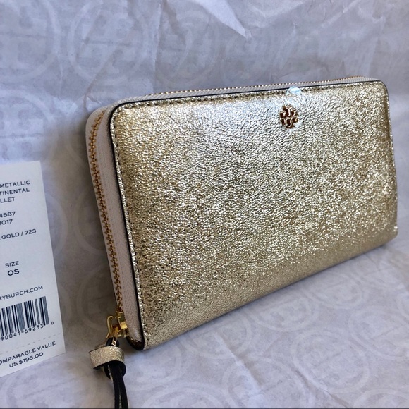 Tory Burch Handbags - SALE💫Tory Burch gold crinkle metallic zip wallet